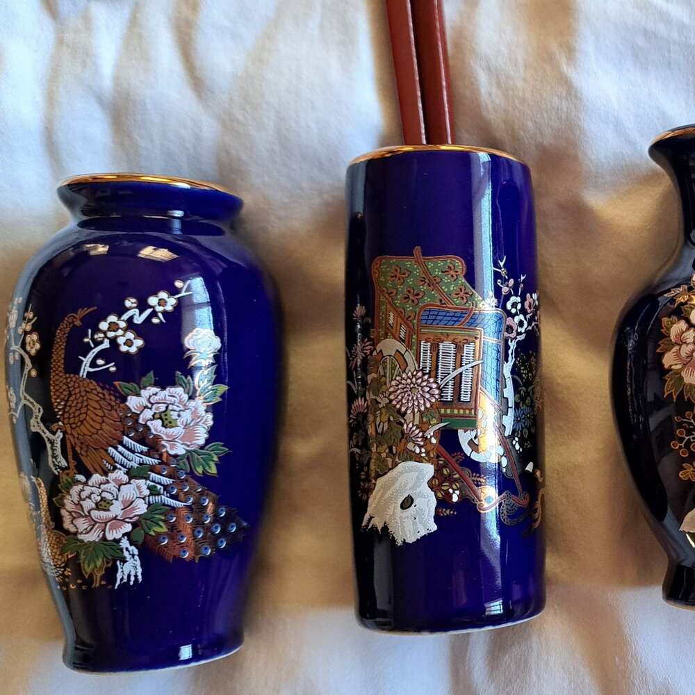 6 PC Set Decorative Oriental Vases W/ Chop Stix